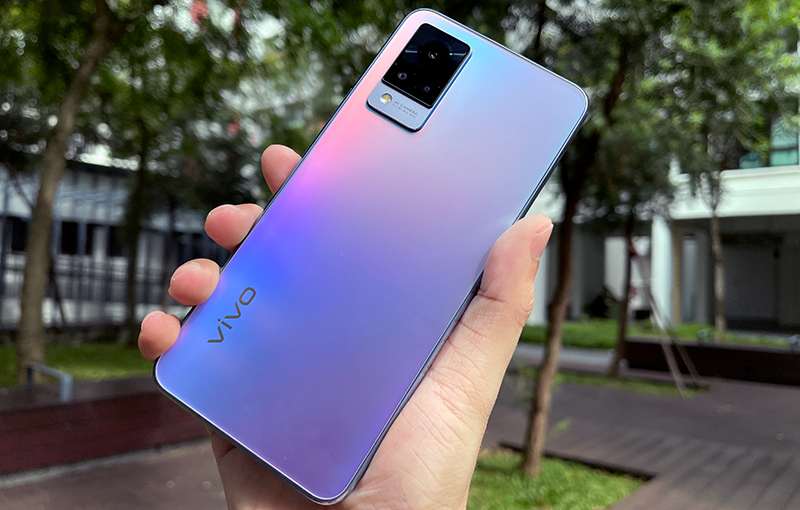 vivo V21s